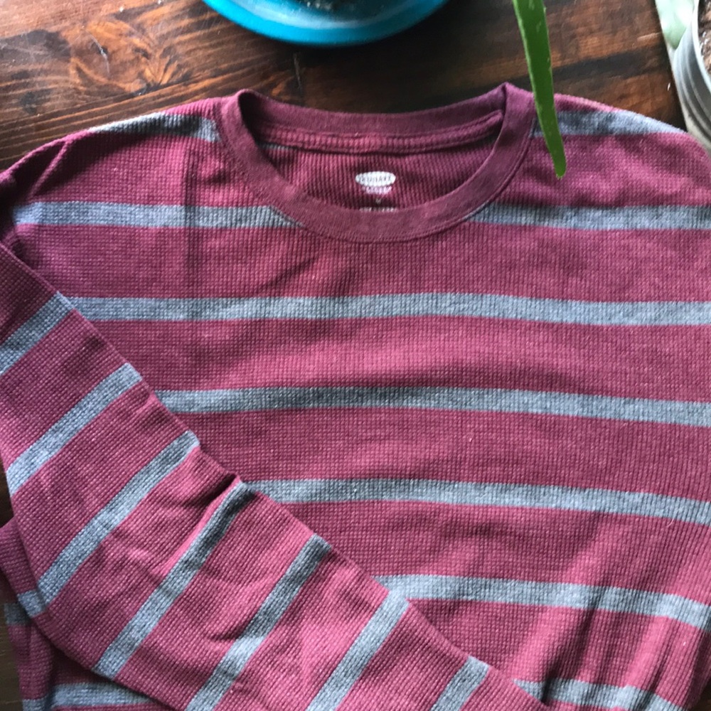 Old Navy long sleeve thermal shirt Medium